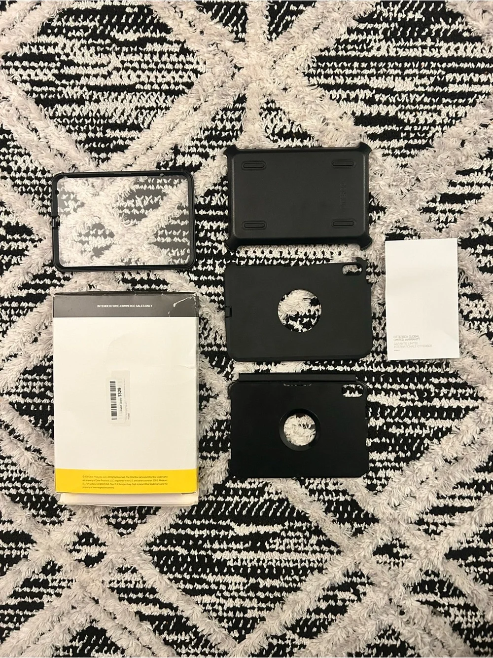 iPad mini 6th generation black otterbox case new in box